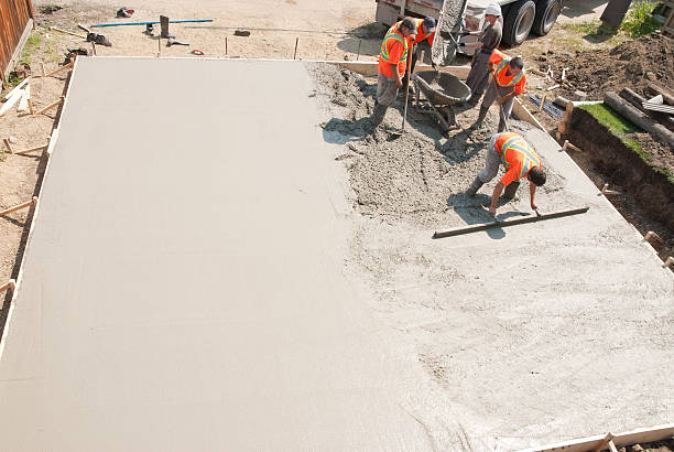 Best Commercial Concrete Services in Muscatine, IA